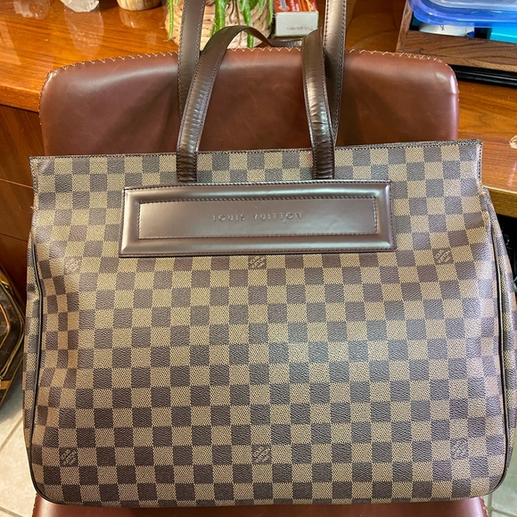 Authentic DE Louis Vuitton - Picture 14 of 16